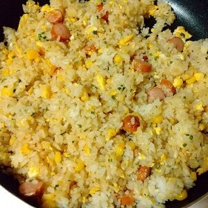 《子供が作る》ウインナーチャーハン